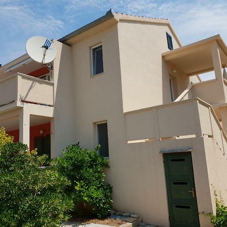 Apartment Nevena เบทินา ภายนอก รูปภาพ