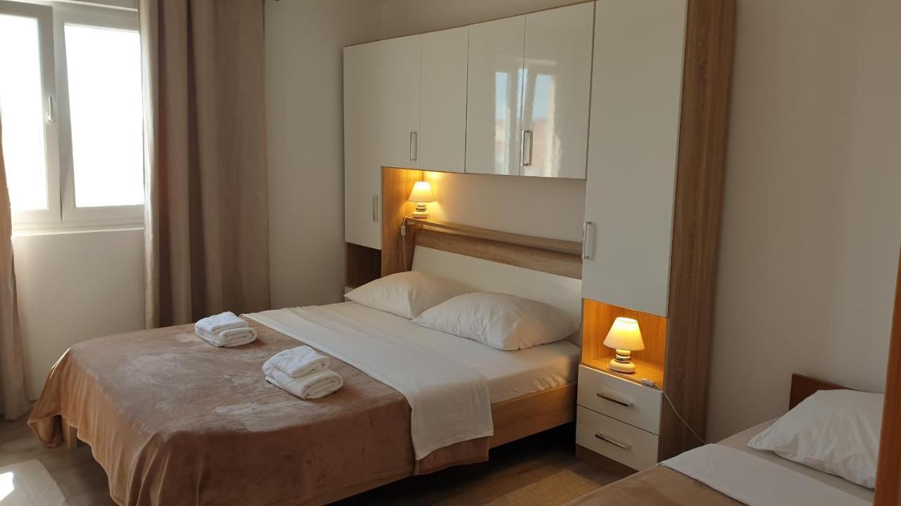Apartment Nevena เบทินา ภายนอก รูปภาพ
