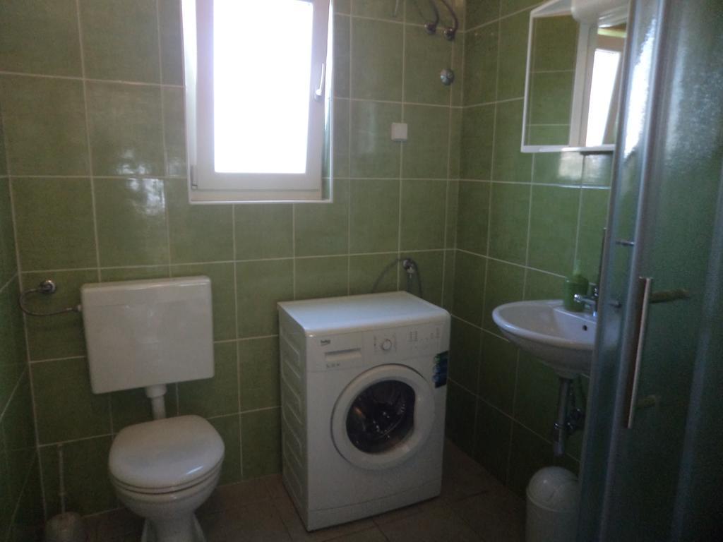 Apartment Nevena เบทินา ภายนอก รูปภาพ