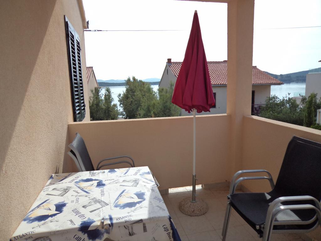 Apartment Nevena เบทินา ภายนอก รูปภาพ