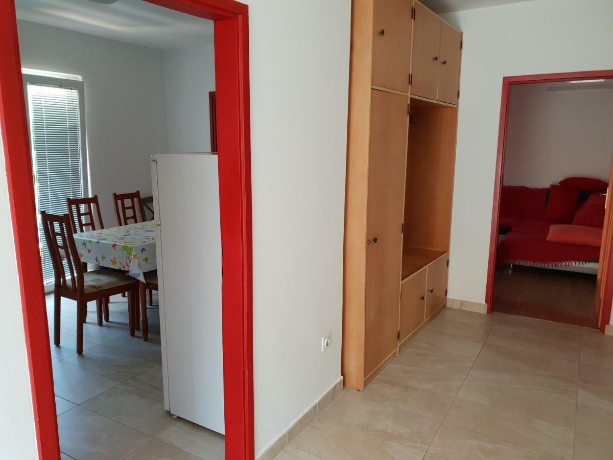 Apartment Nevena เบทินา ภายนอก รูปภาพ
